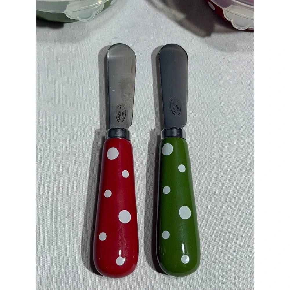 Temp-tations by Tara Polka Dot 6 oz Ramekins Set of 2 Red Green with Spreaders